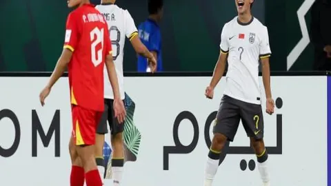 “粤甲半决赛激情碰撞，进球盛宴再现，广州城谊与香港丽池争霸决赛”